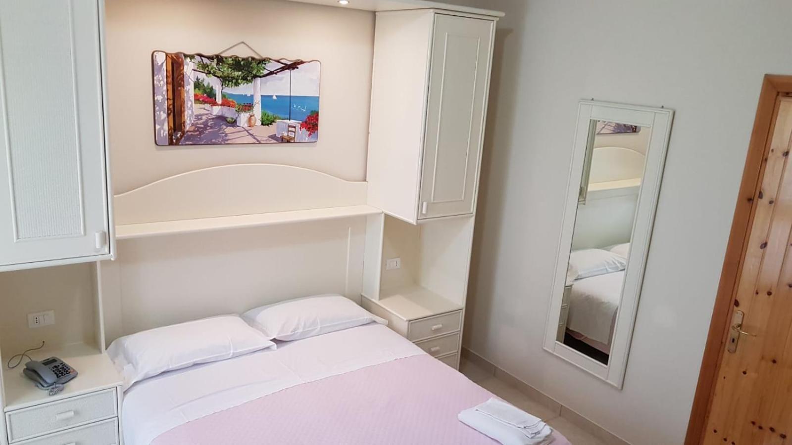 Hotel La Praia Цамброне Экстерьер фото