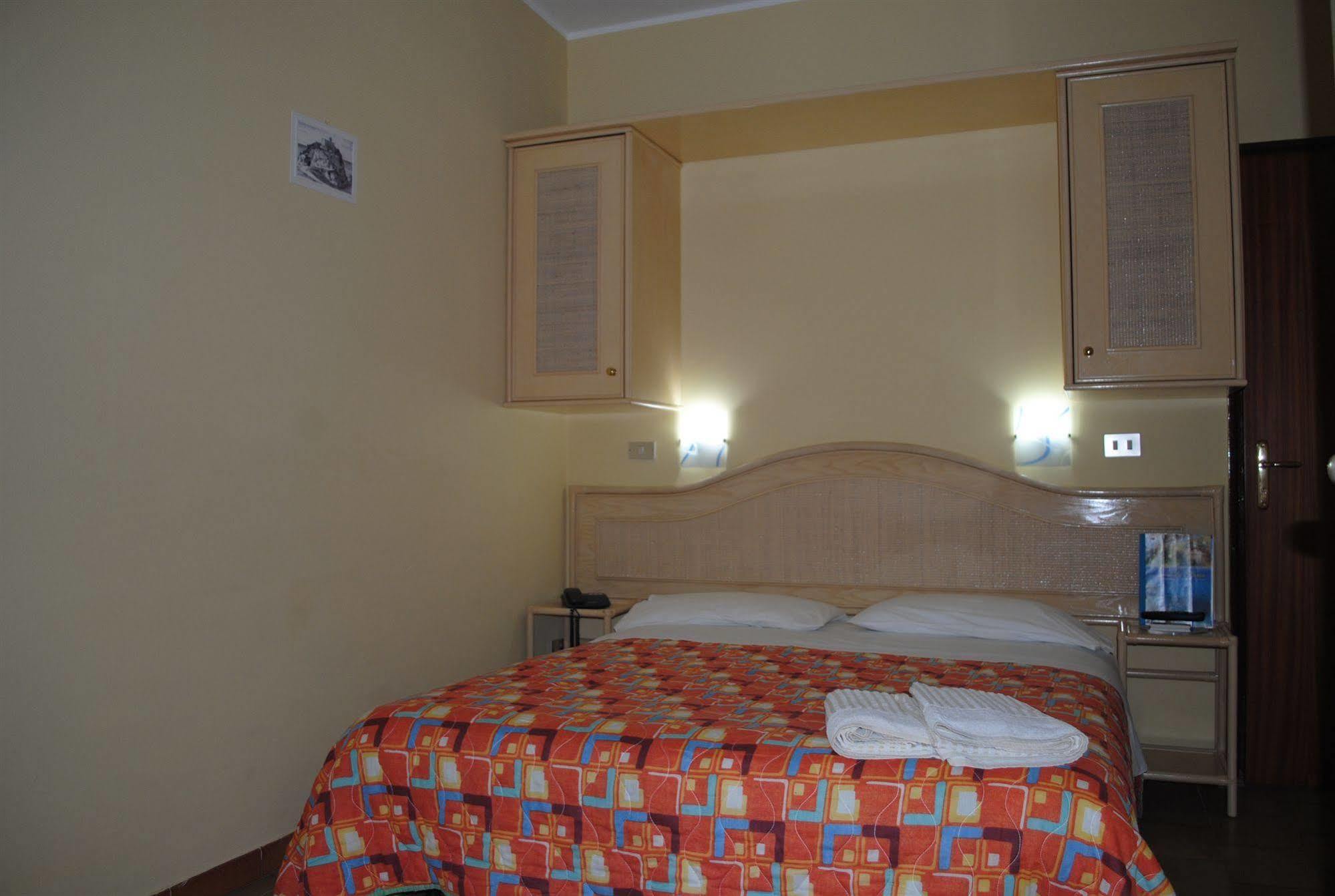 Hotel La Praia Цамброне Экстерьер фото